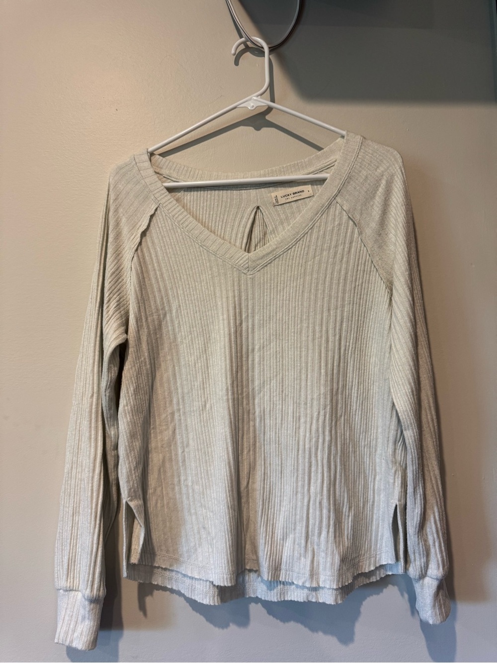 Lucky Brand Cream V-Neck Long Sleeve Top